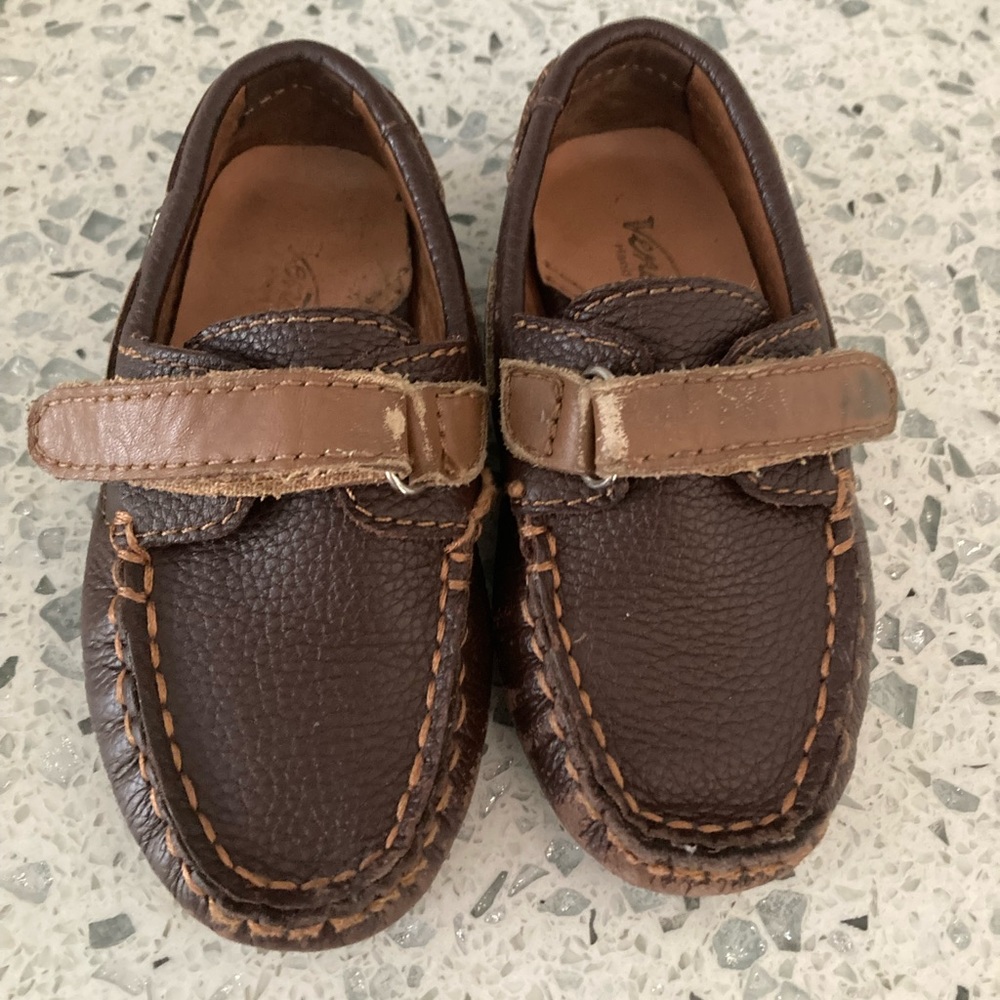 Venettini toddler leather loafers size 24 or size 8